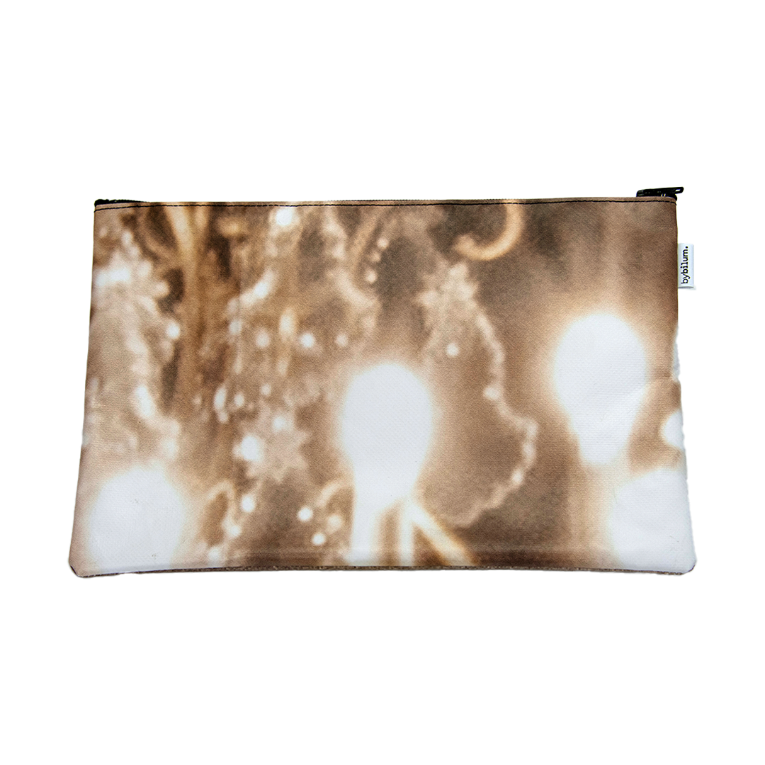 Grande-Trousse-Plate_400-ans_37989B-2_Back