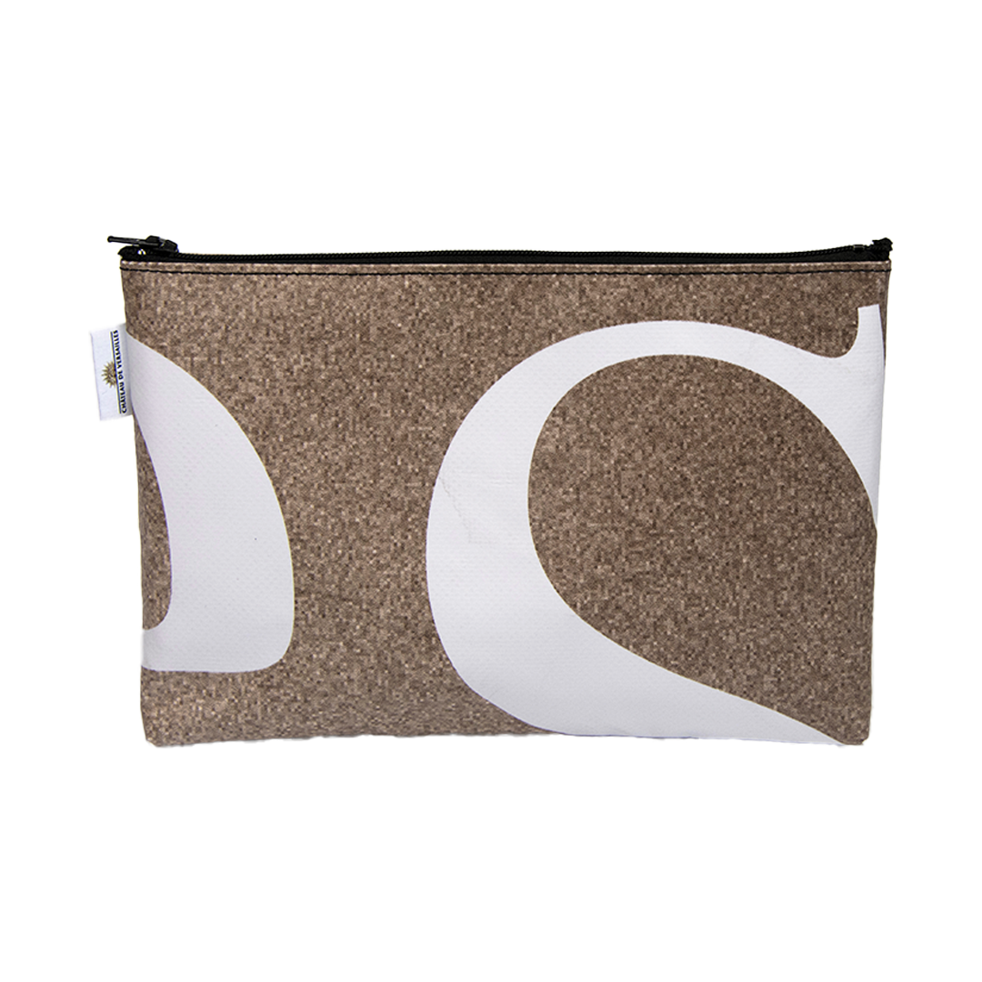 Trousse_400-ans_37982B-2