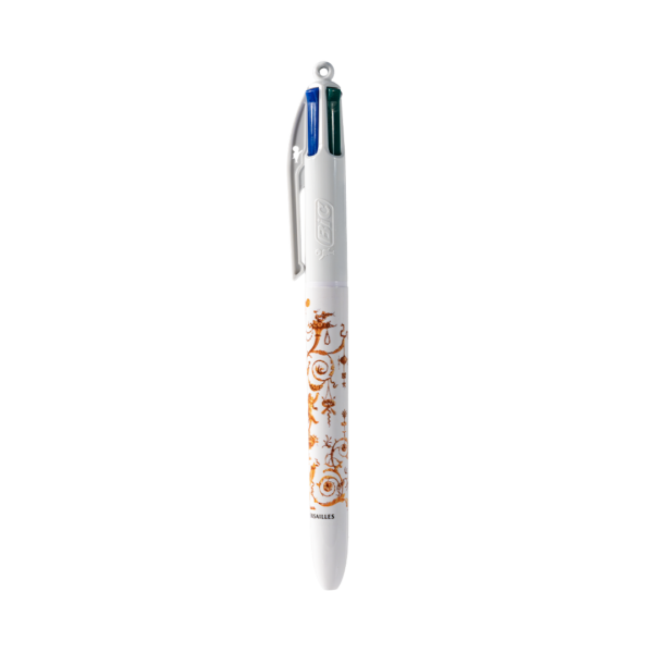 bic-cabinet-dore-1